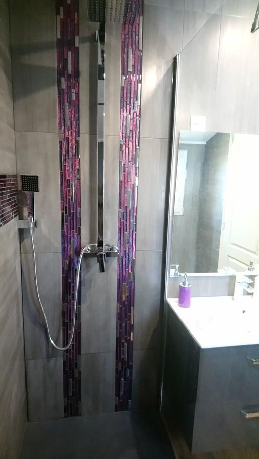 Appartements Dans Villa Privee Avec Piscine, Jardin, Parking Clos, Wifi, Climatisation Meyreuil Eksteriør bilde