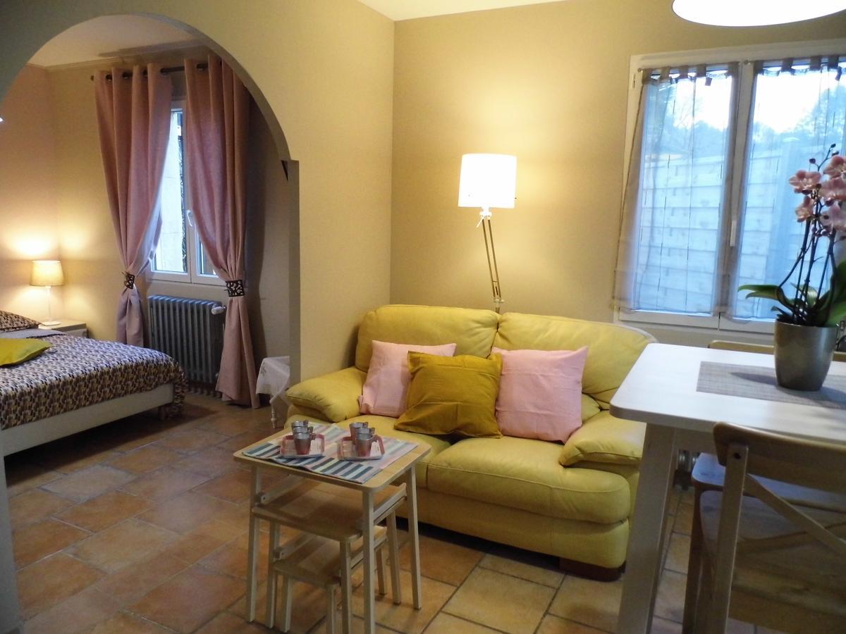 Appartements Dans Villa Privee Avec Piscine, Jardin, Parking Clos, Wifi, Climatisation Meyreuil Eksteriør bilde