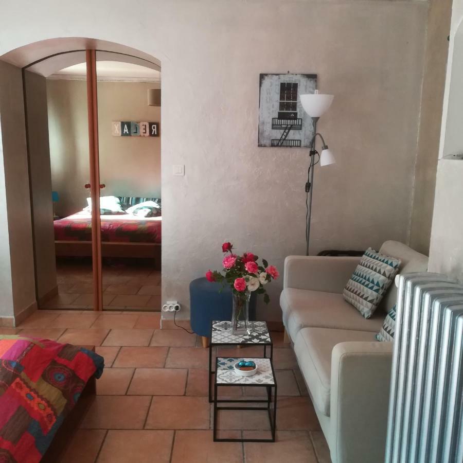 Appartements Dans Villa Privee Avec Piscine, Jardin, Parking Clos, Wifi, Climatisation Meyreuil Eksteriør bilde